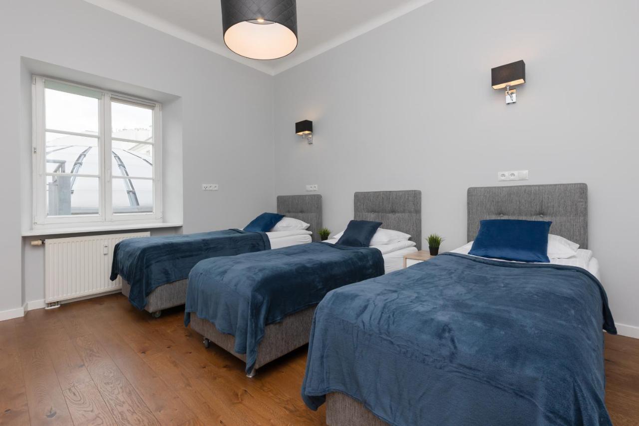 City Center Aparthotel Chmielna By Noclegi Renters Varsó Kültér fotó