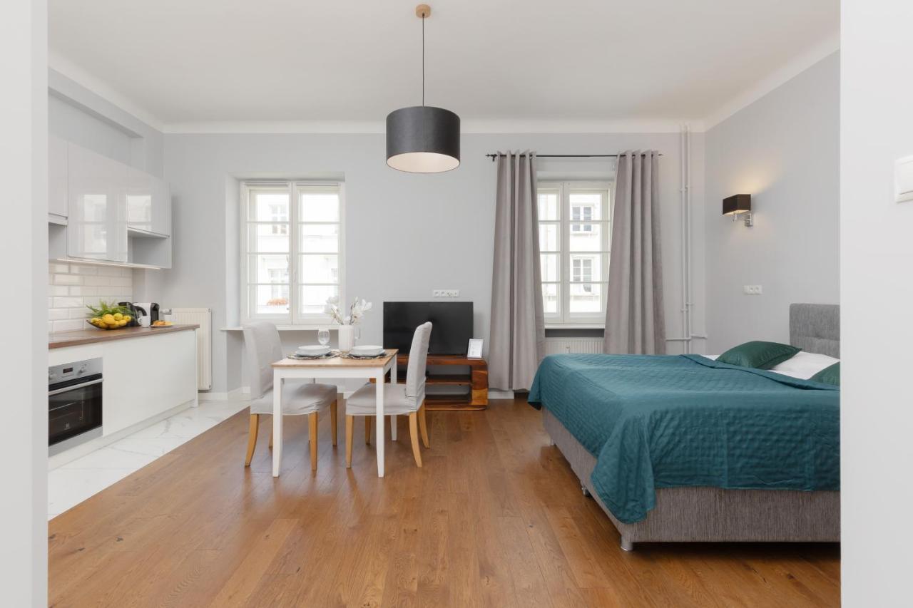 City Center Aparthotel Chmielna By Noclegi Renters Varsó Kültér fotó