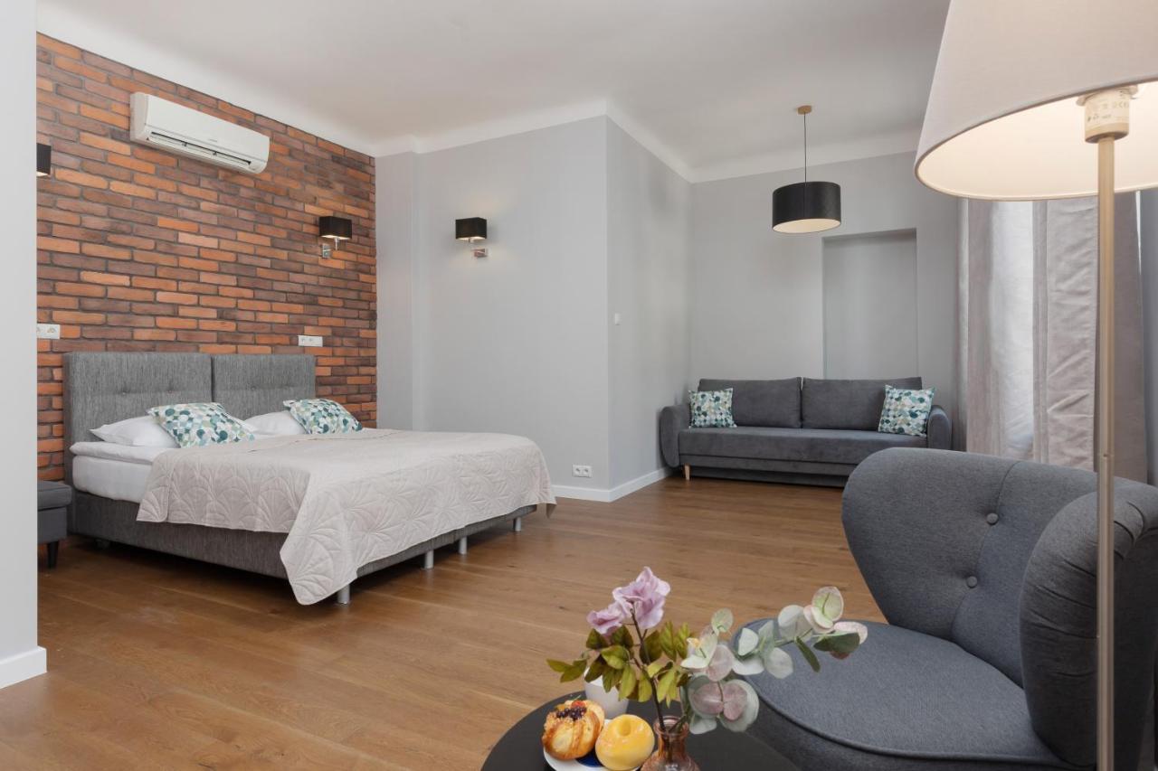 City Center Aparthotel Chmielna By Noclegi Renters Varsó Kültér fotó