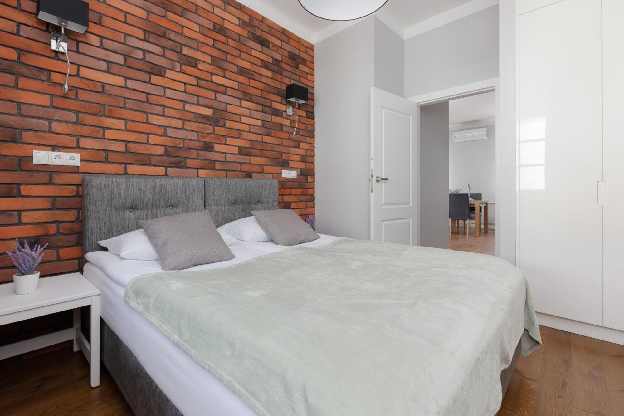 City Center Aparthotel Chmielna By Noclegi Renters Varsó Kültér fotó