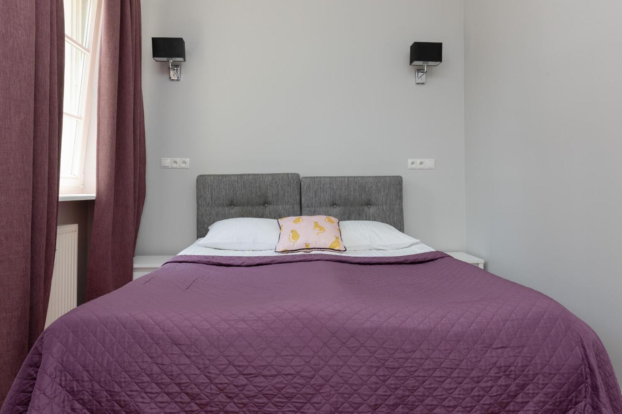 City Center Aparthotel Chmielna By Noclegi Renters Varsó Kültér fotó