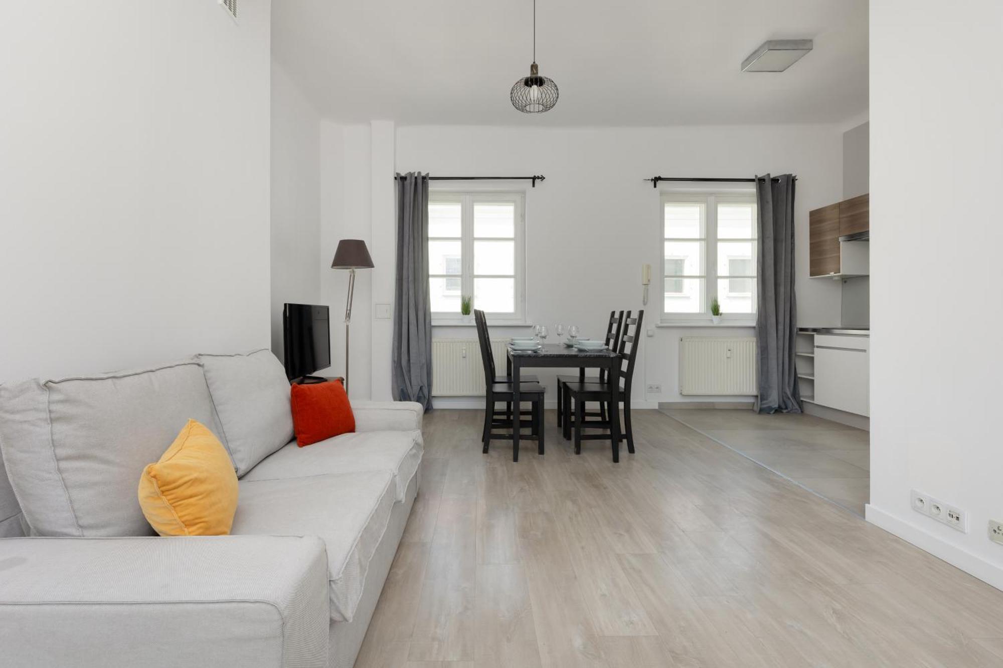 City Center Aparthotel Chmielna By Noclegi Renters Varsó Kültér fotó