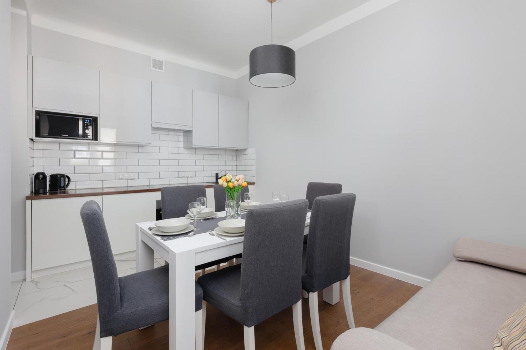 City Center Aparthotel Chmielna By Noclegi Renters Varsó Kültér fotó