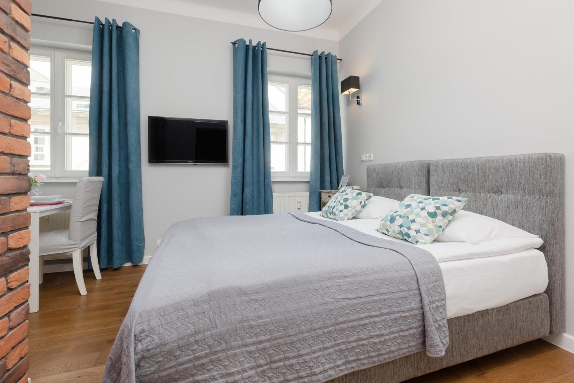City Center Aparthotel Chmielna By Noclegi Renters Varsó Kültér fotó