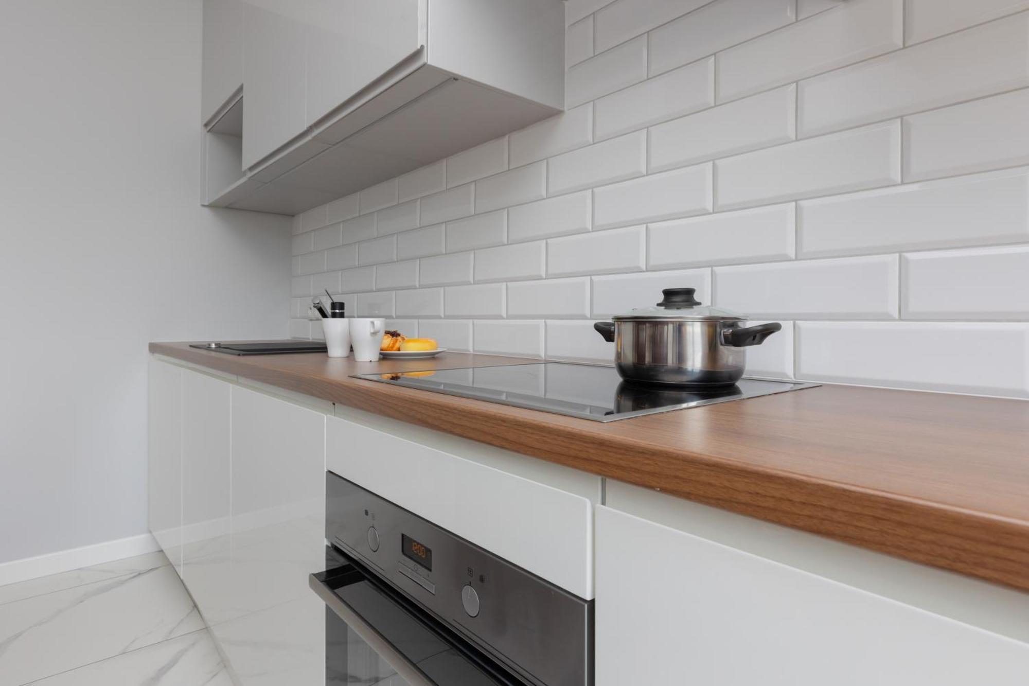 City Center Aparthotel Chmielna By Noclegi Renters Varsó Kültér fotó